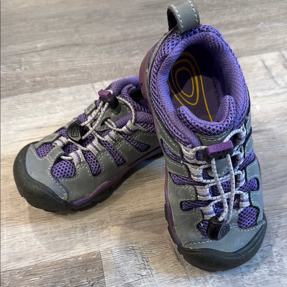 KEEN Kids' Purple and Gray Water Shoes - Size 8